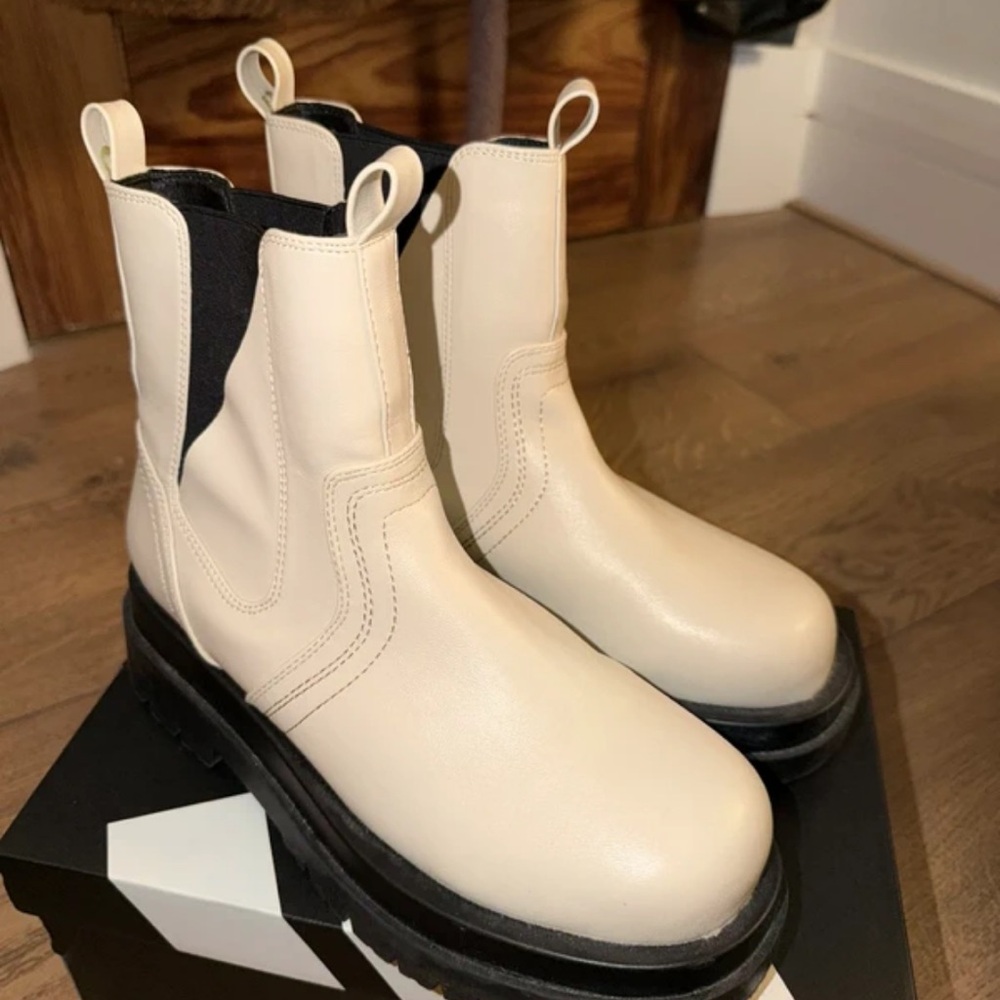 Chic Cream Ankle Boots with Black Sole